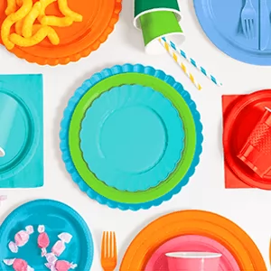 Emoji Dessert Plate for Birthday Print Tableware 8 Pieces Print Plates & Bowls Fun Express Birthday Party Supplies 